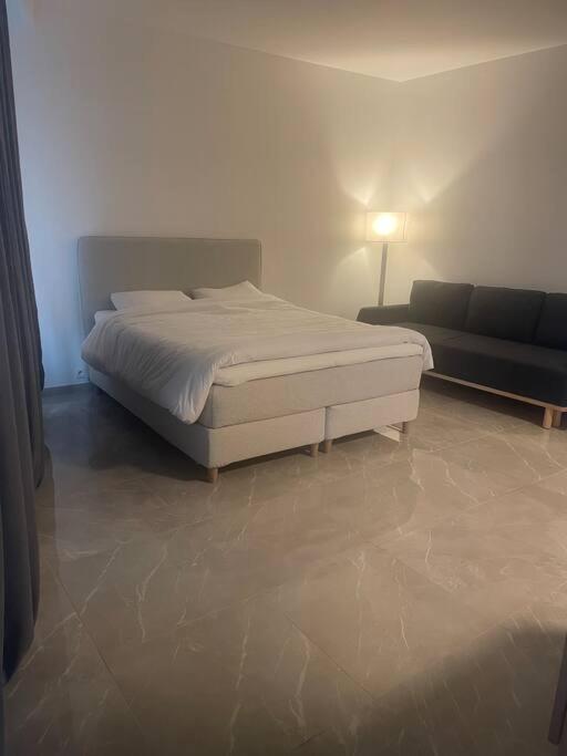 Diamonds Studio Lägenhet Antwerpen Exteriör bild